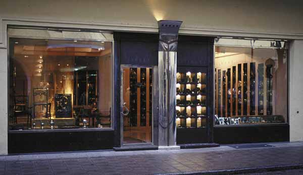 Sibley Antiques Rosenheim, Auenansicht Schaufenster